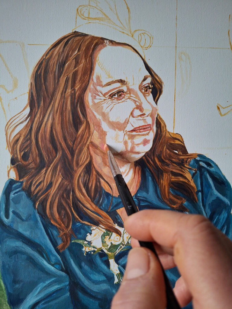 colour blocking a smiling lady portrait